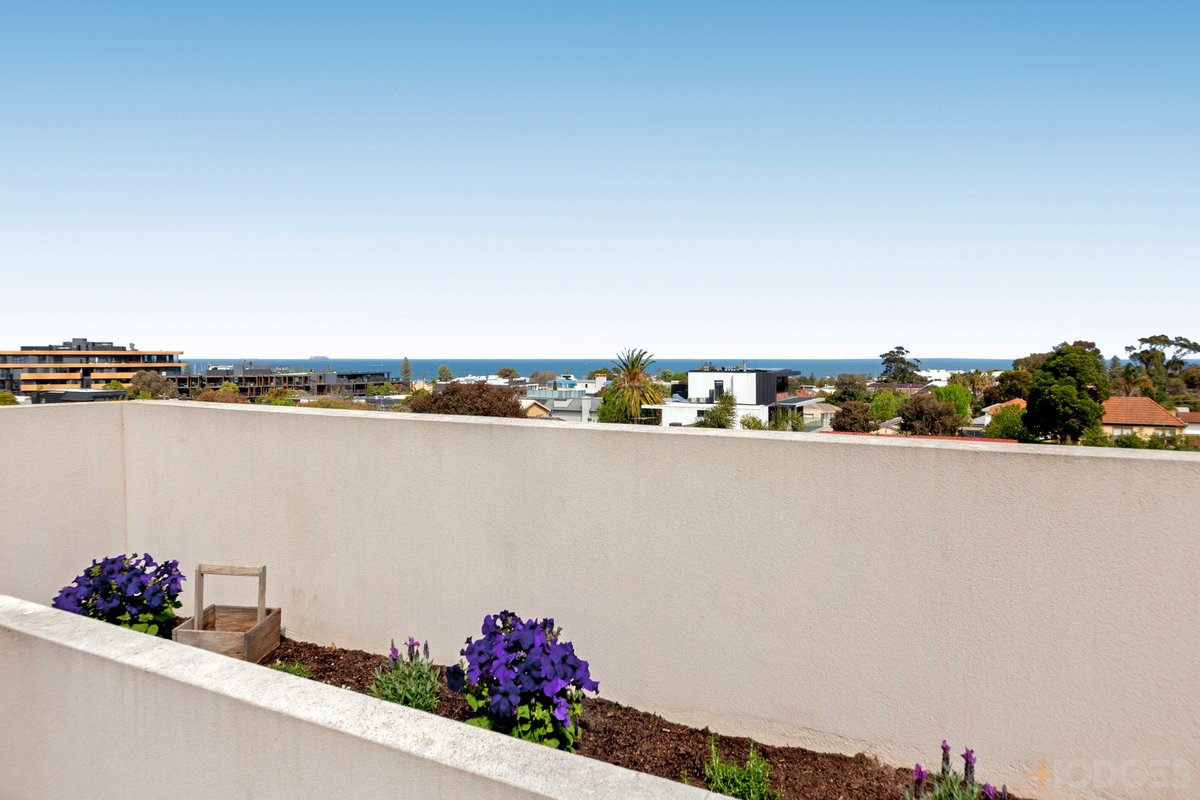 310 / 427 Hampton Street Hampton - Residential for sale