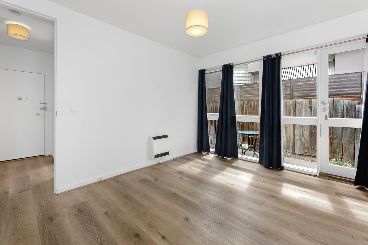 3 / 108 Park Street St Kilda West - Residential for lease