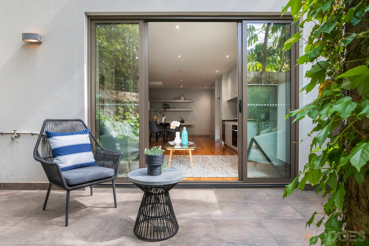 3 / 11 Railway Crescent Hampton - Residential for sale