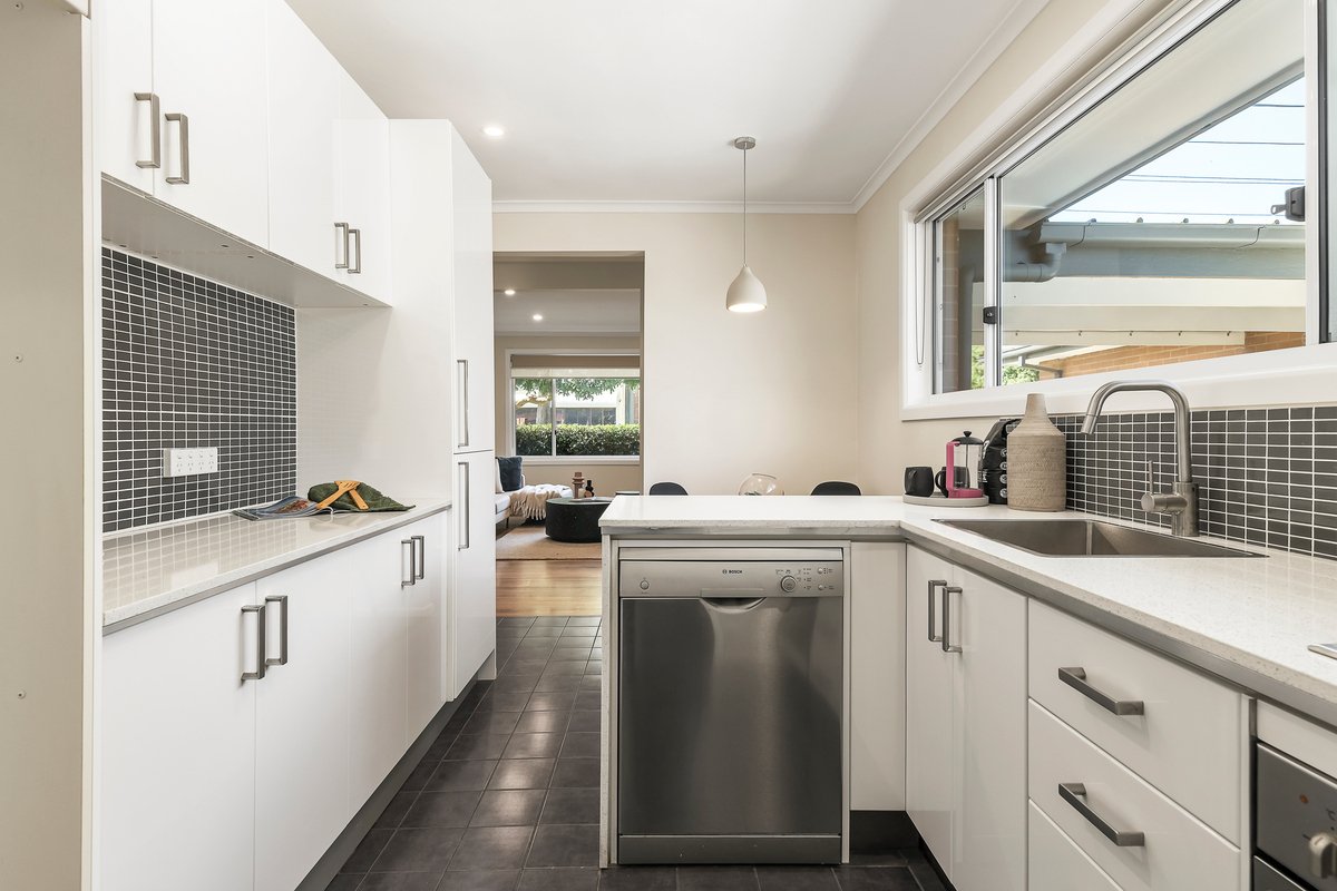 3 / 113-115 Herald Street Cheltenham - Residential for sale