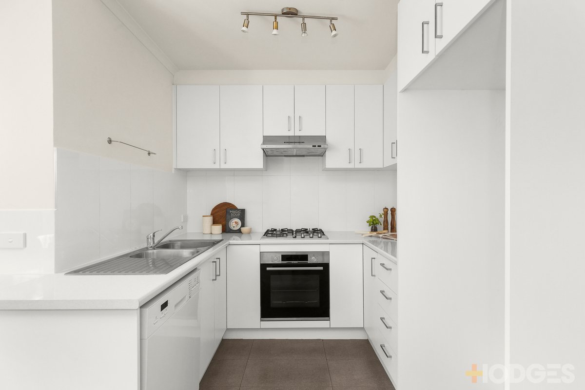 3 / 13 Osborne Avenue Glen Iris - Residential for sale