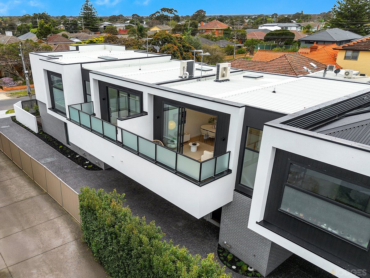 3 / 14 Lawrence Avenue Aspendale - Residential for sale