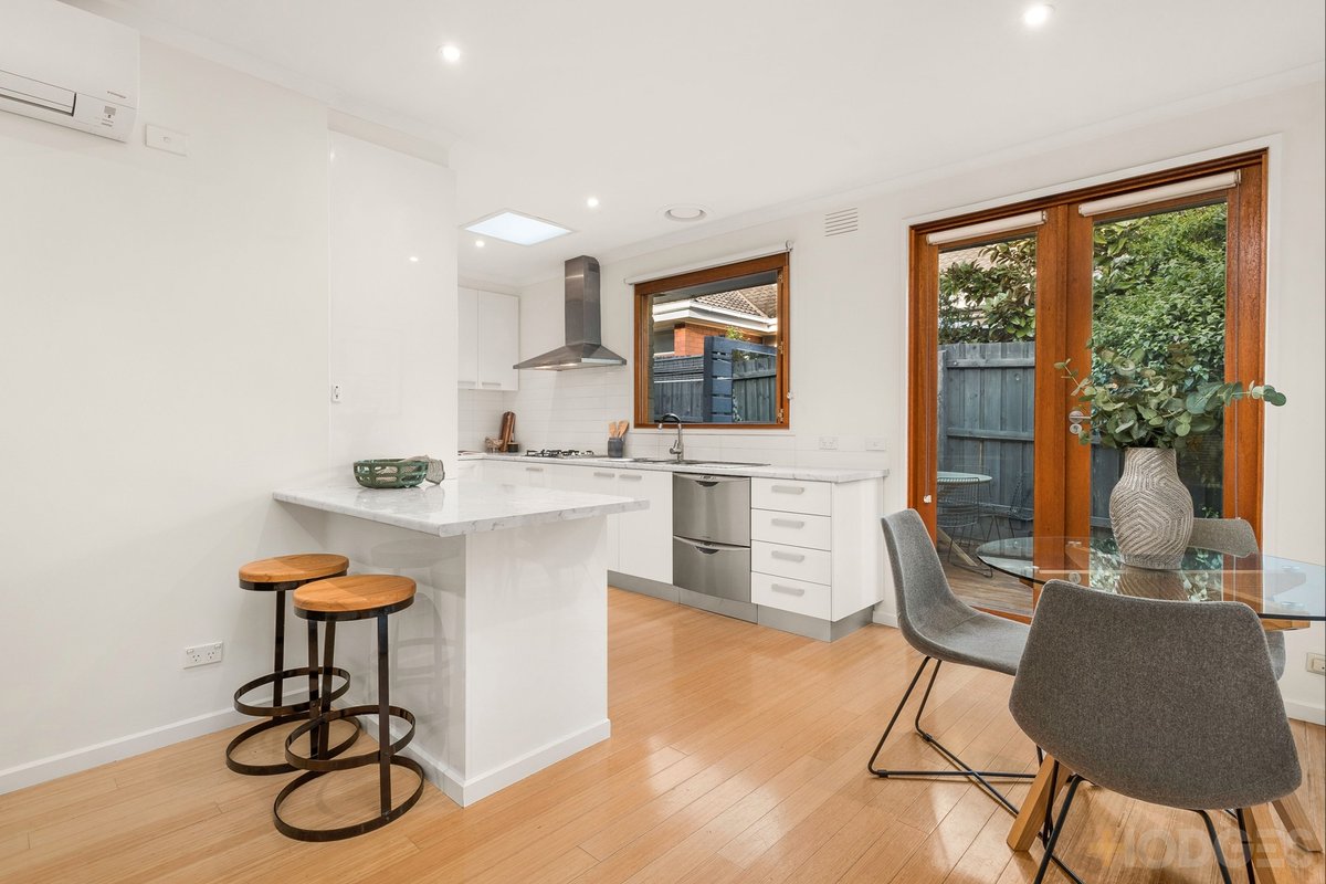 3 / 16 Second Street Black Rock - Residential for sale