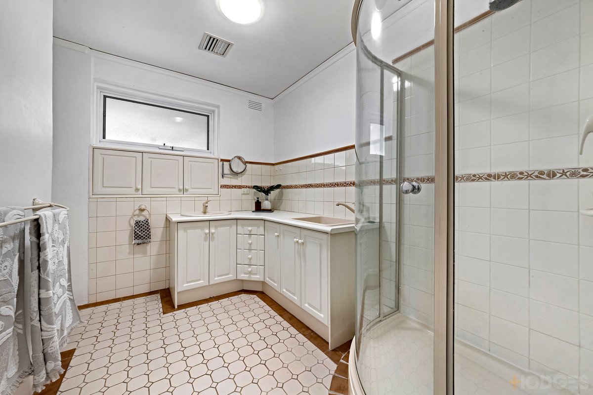 3 / 16 Spray Street Elwood - Residential for sale