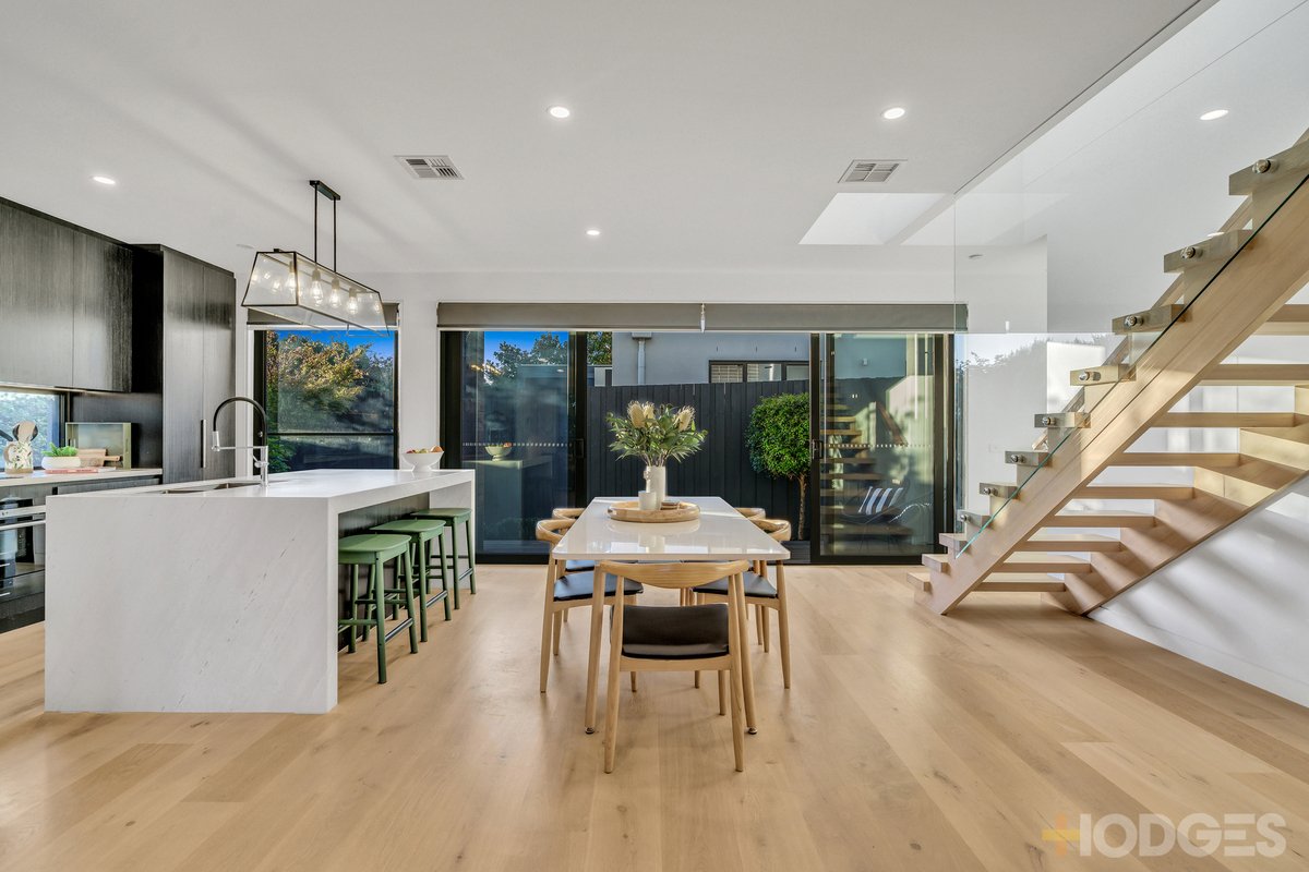 3 / 16 The Corso Parkdale - Residential for sale