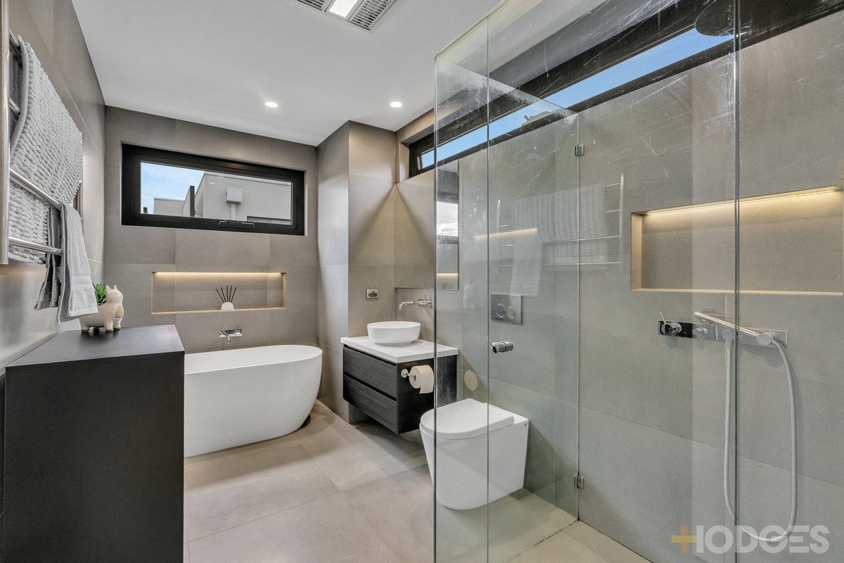 3 / 16 The Corso Parkdale - Residential for sale