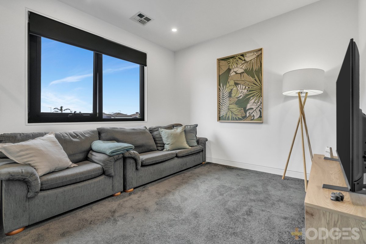3 / 16 The Corso Parkdale - Residential for sale