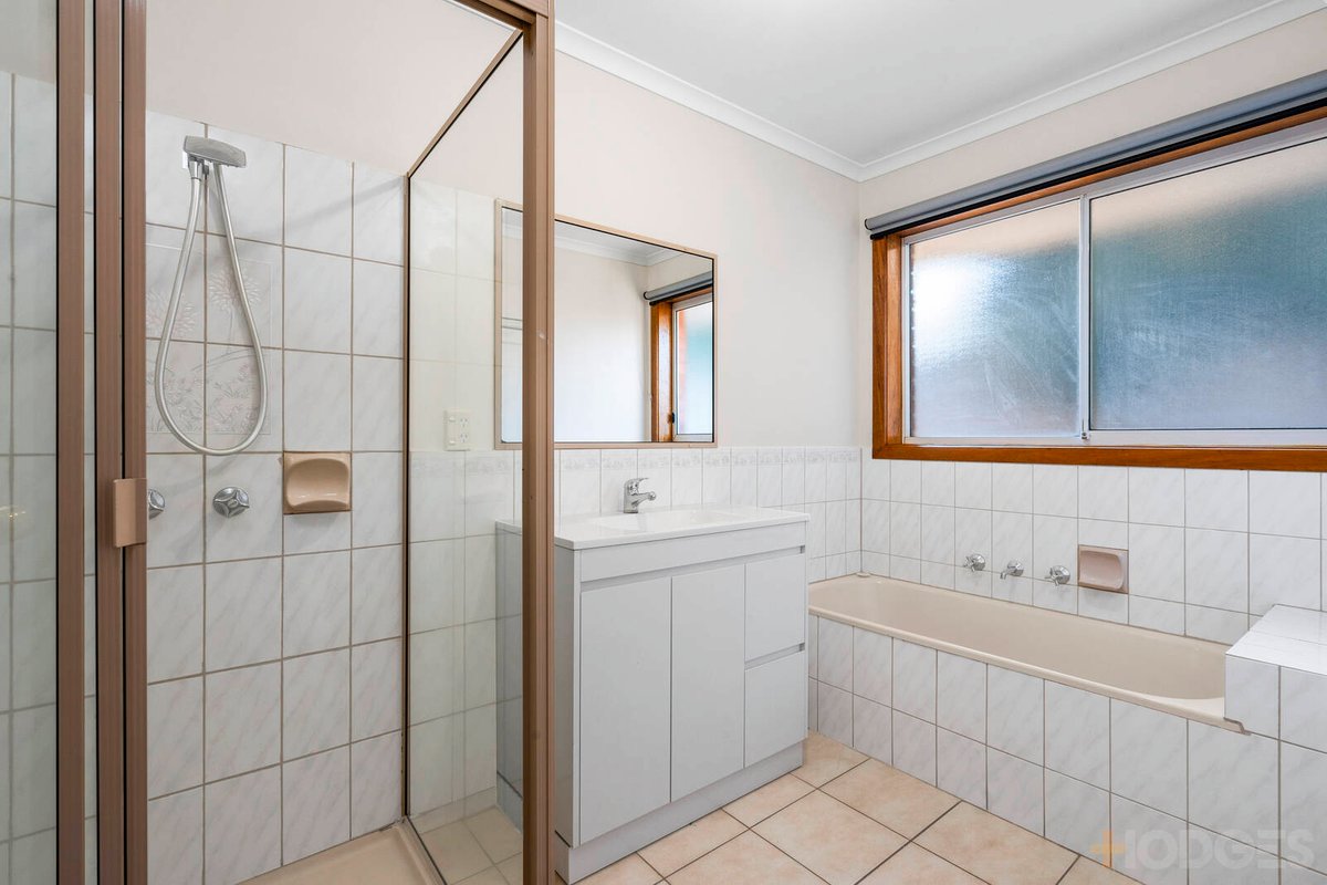 3 / 17-19 Richard Drive Lara - Residential for sale