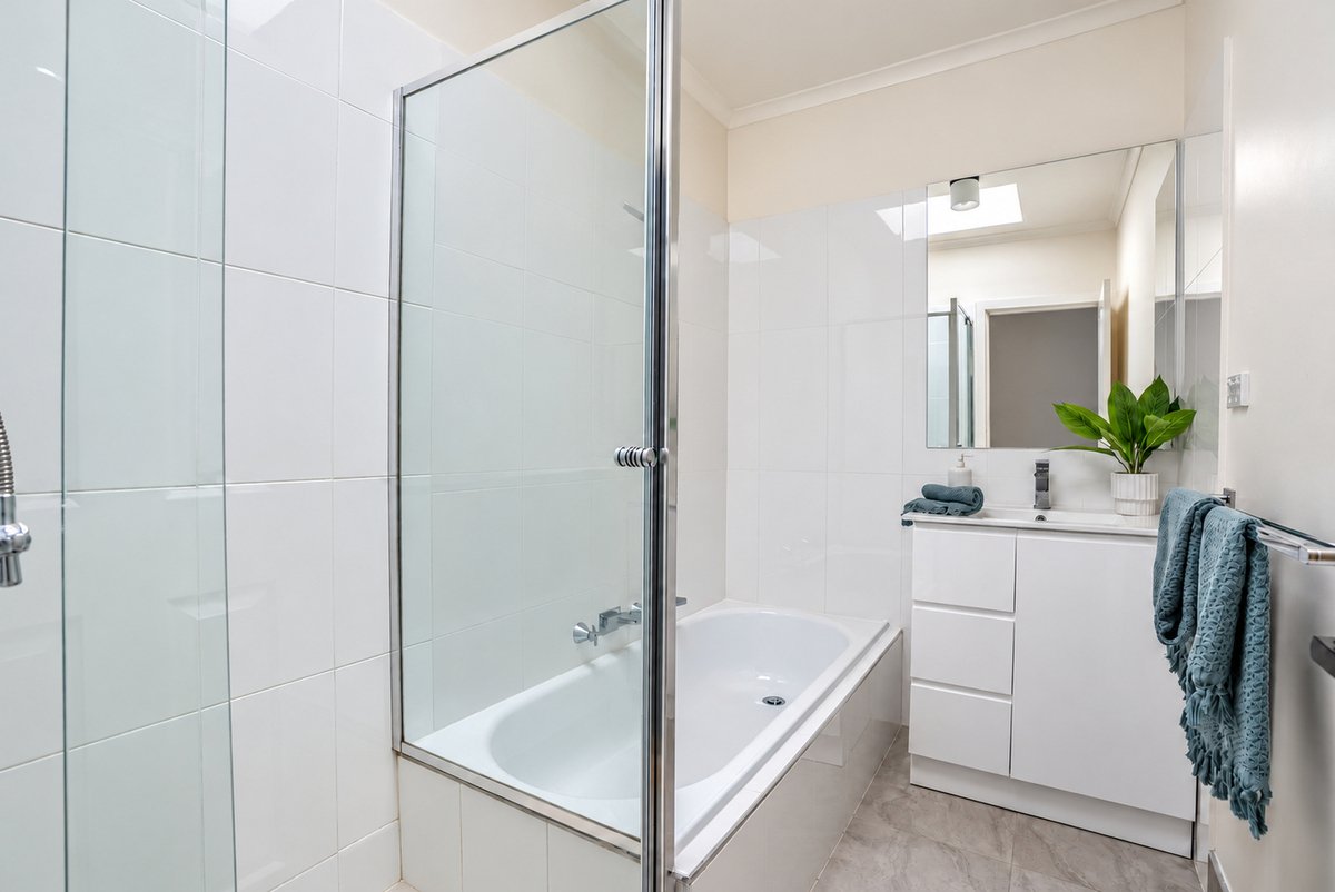 3 / 17 Kayden Street Cheltenham - Residential for sale