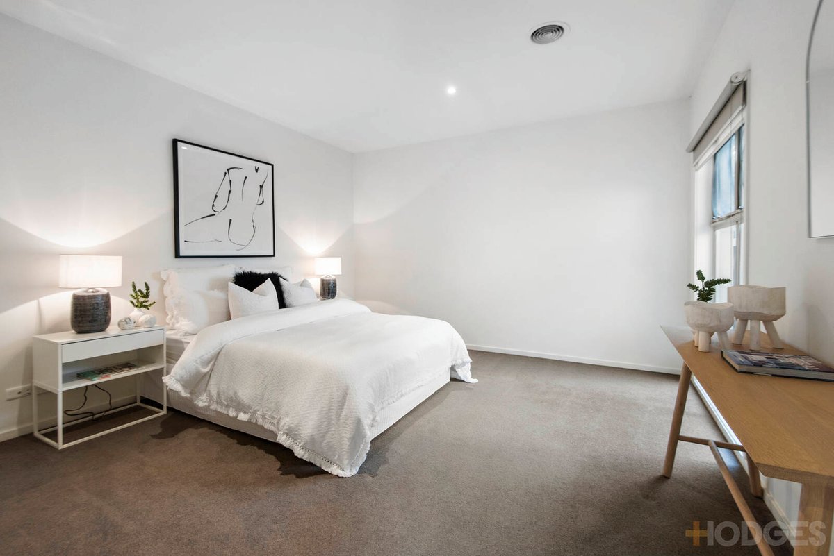 3 / 17 Tulip Grove Cheltenham - Residential for sale