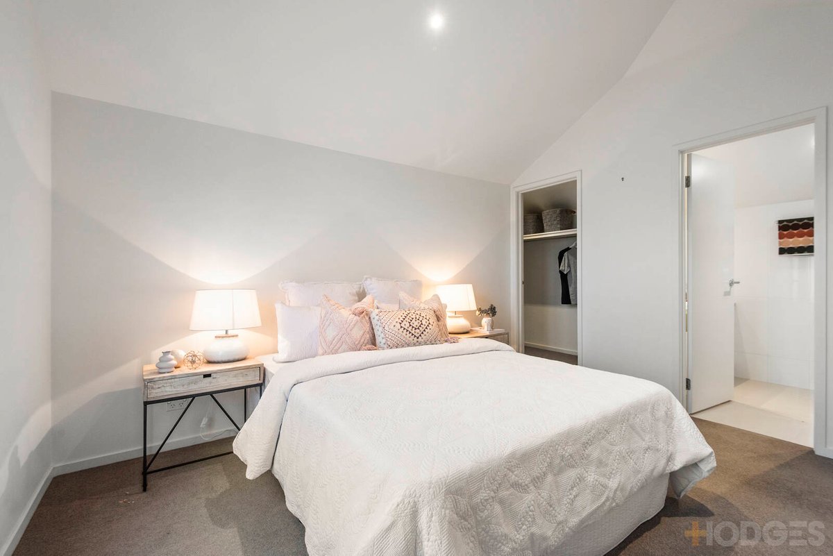 3 / 17 Tulip Grove Cheltenham - Residential for sale