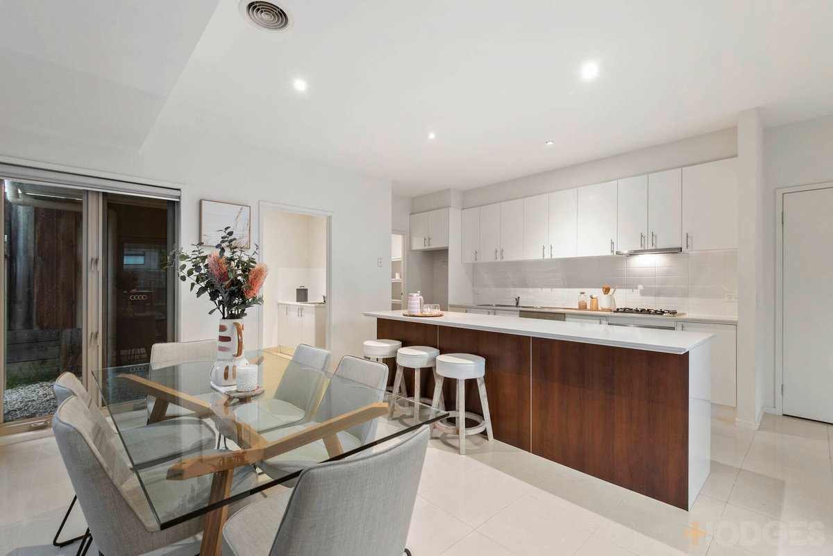 3 / 17 Tulip Grove Cheltenham - Residential for sale