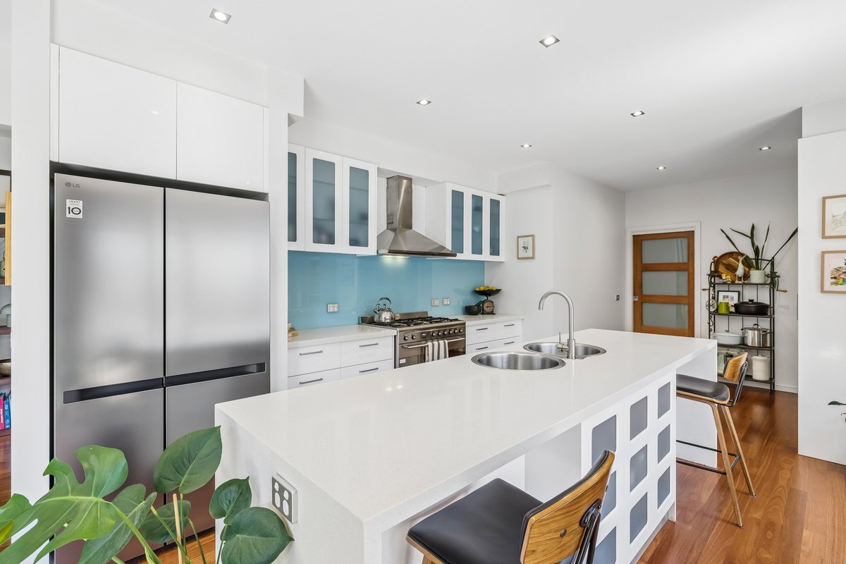 3 / 184 Nepean Highway Aspendale - Residential for sale