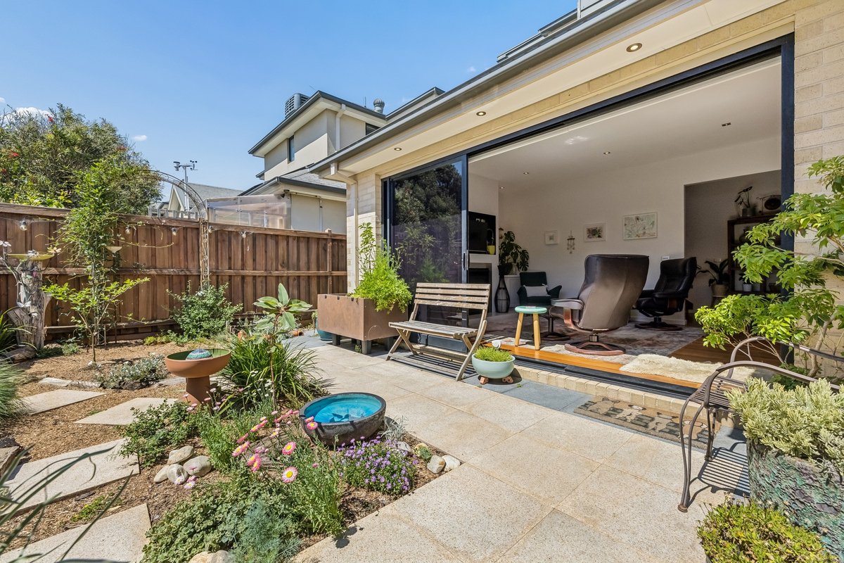 3 / 184 Nepean Highway Aspendale - Residential for sale