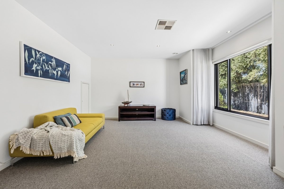 3 / 184 Nepean Highway Aspendale - Residential for sale