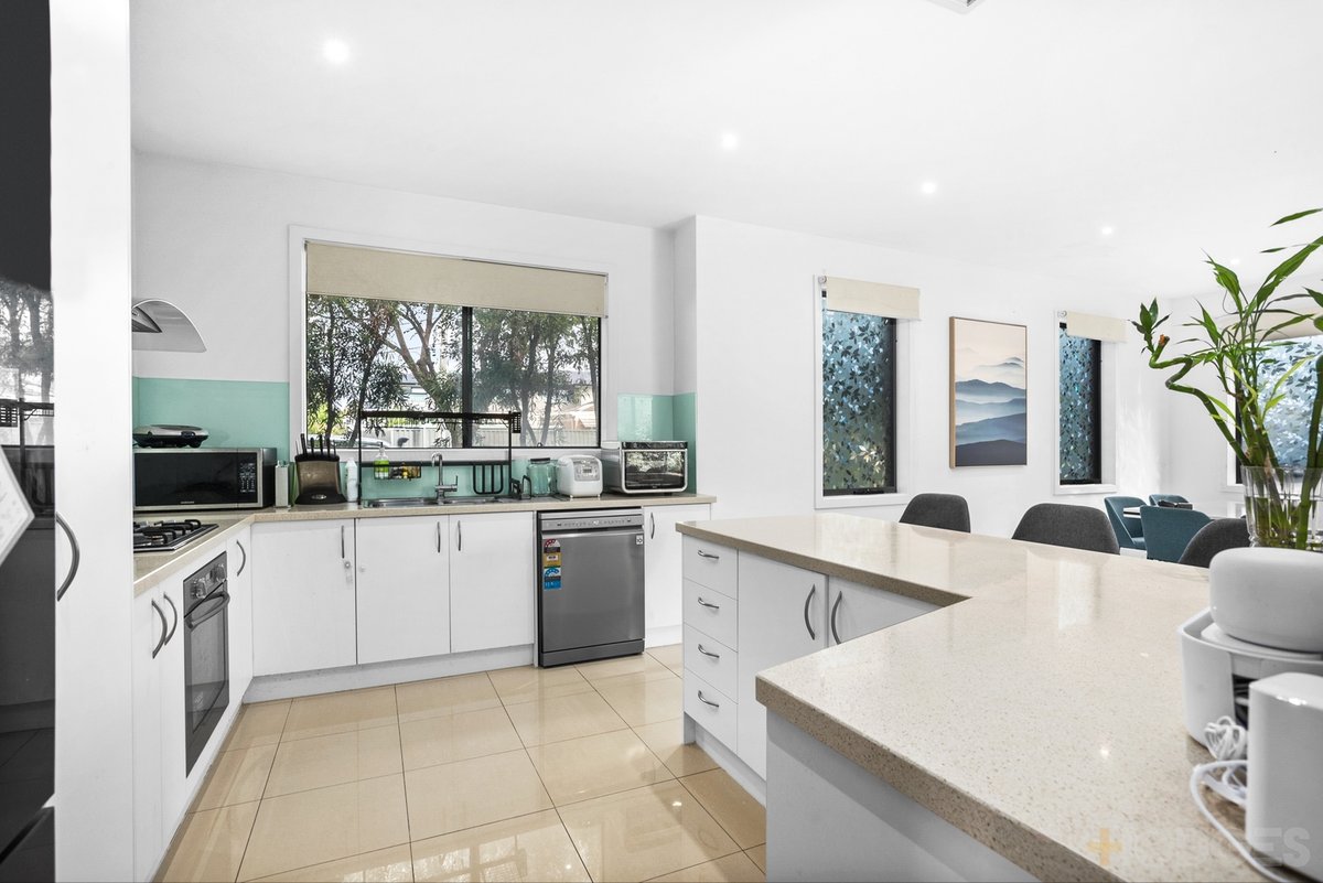 31A Friendship Square Cheltenham - Residential for sale