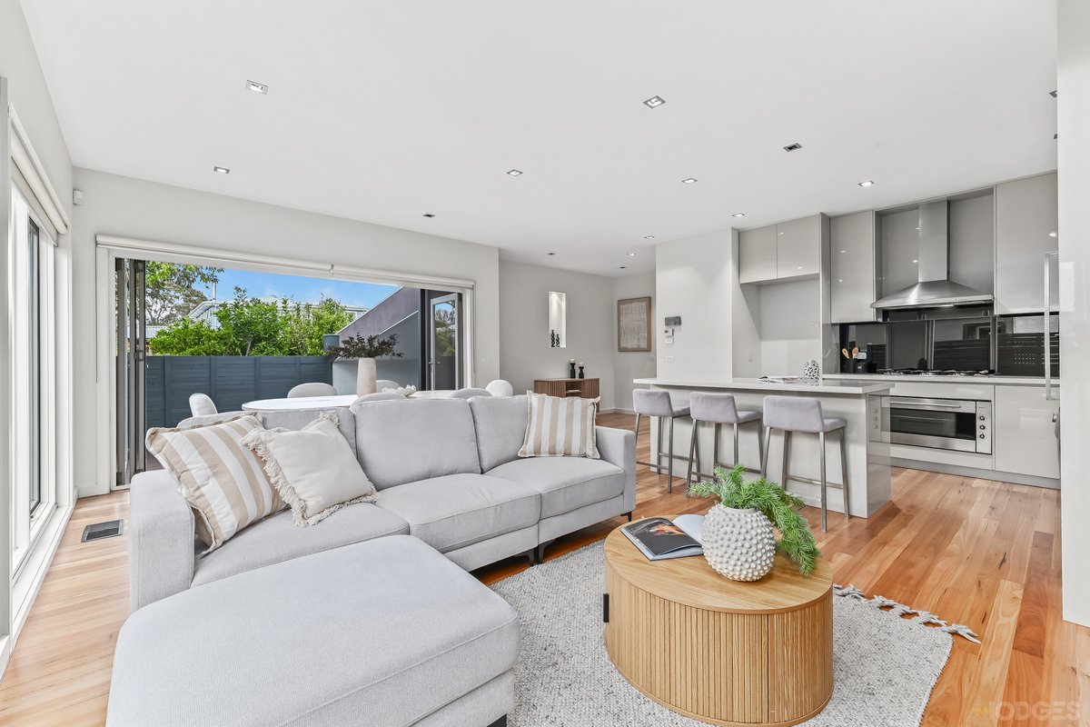 3 / 2 Bayview Road Beaumaris - Residential for sale