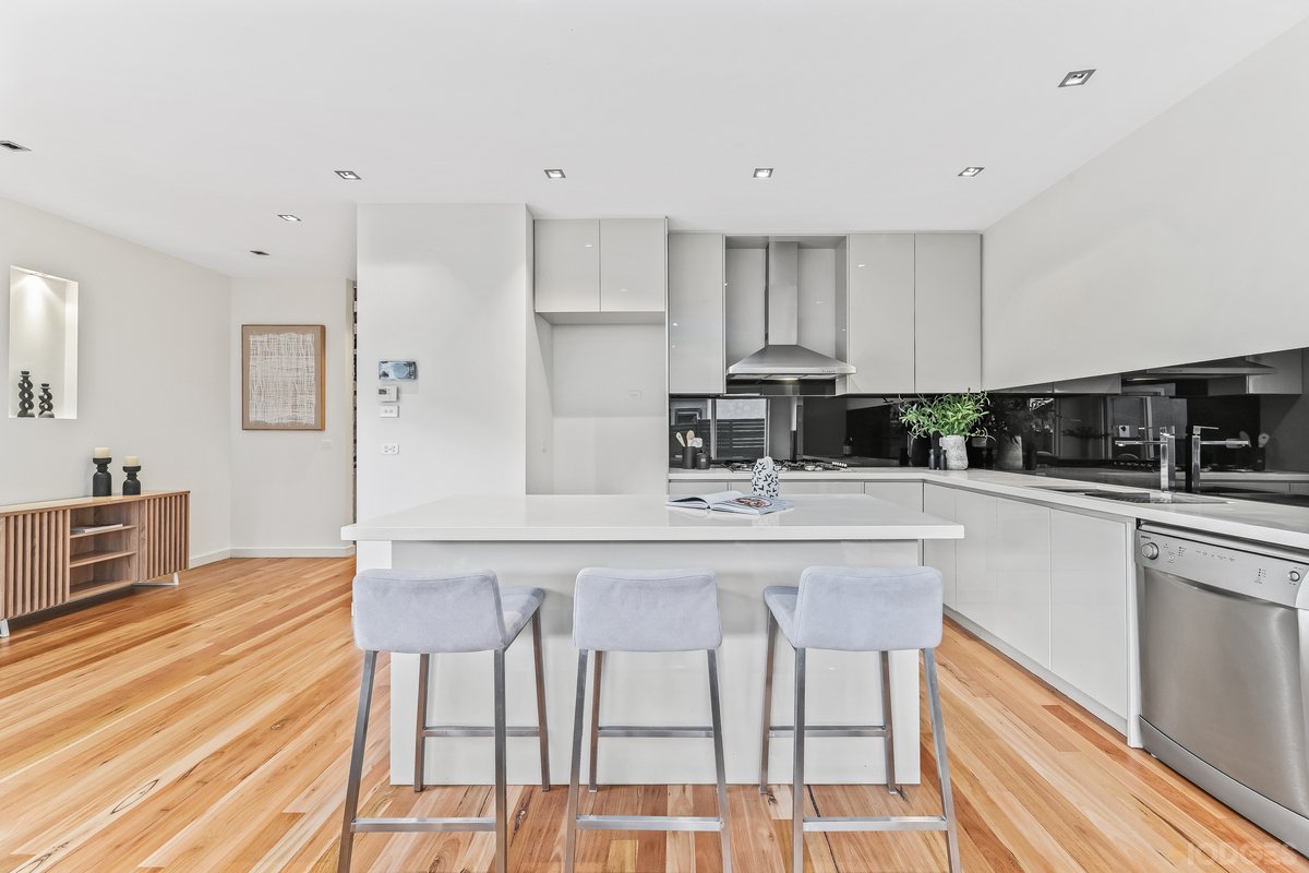 3 / 2 Bayview Road Beaumaris - Residential for sale