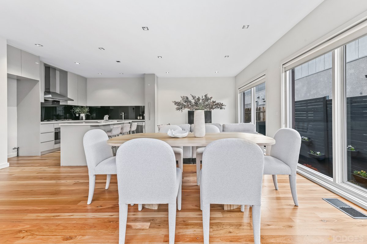 3 / 2 Bayview Road Beaumaris - Residential for sale
