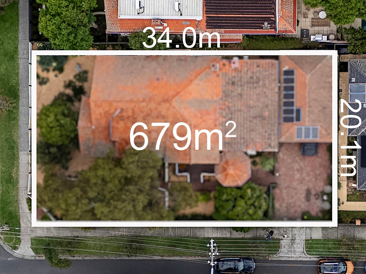 32 Holyrood Street Hampton - 4 bedroom property Sold