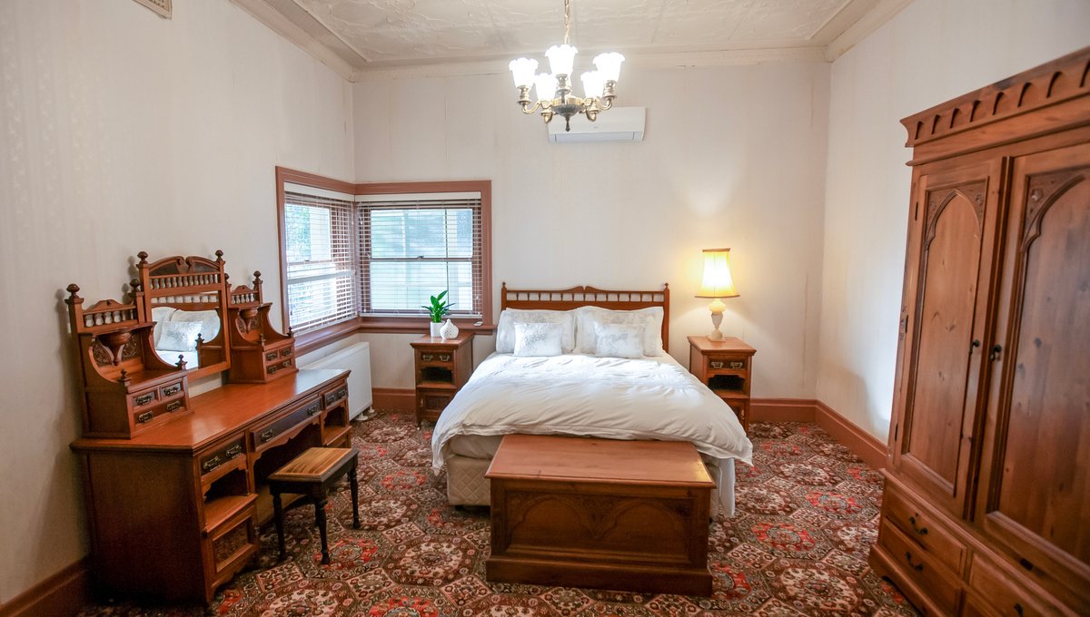 32 Holyrood Street Hampton - Residential for sale