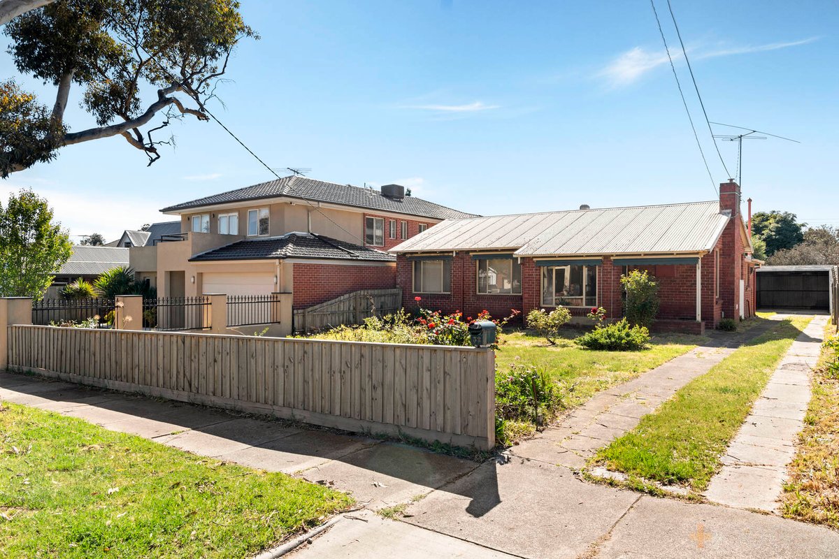 32 Kendall Street Hampton - Residential for sale