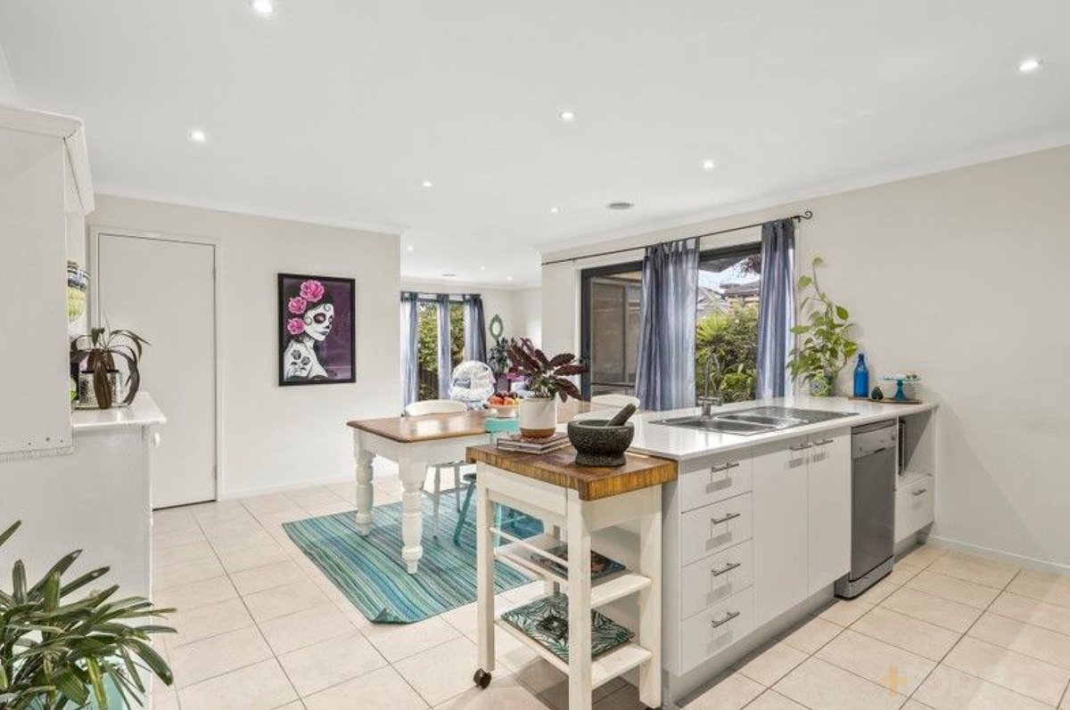 32 Lapwing Drive Lara - Residential for sale