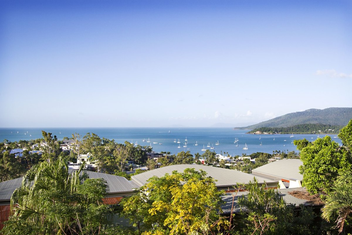 3/2 Nara Ave, AIRLIE BEACH QLD 4802