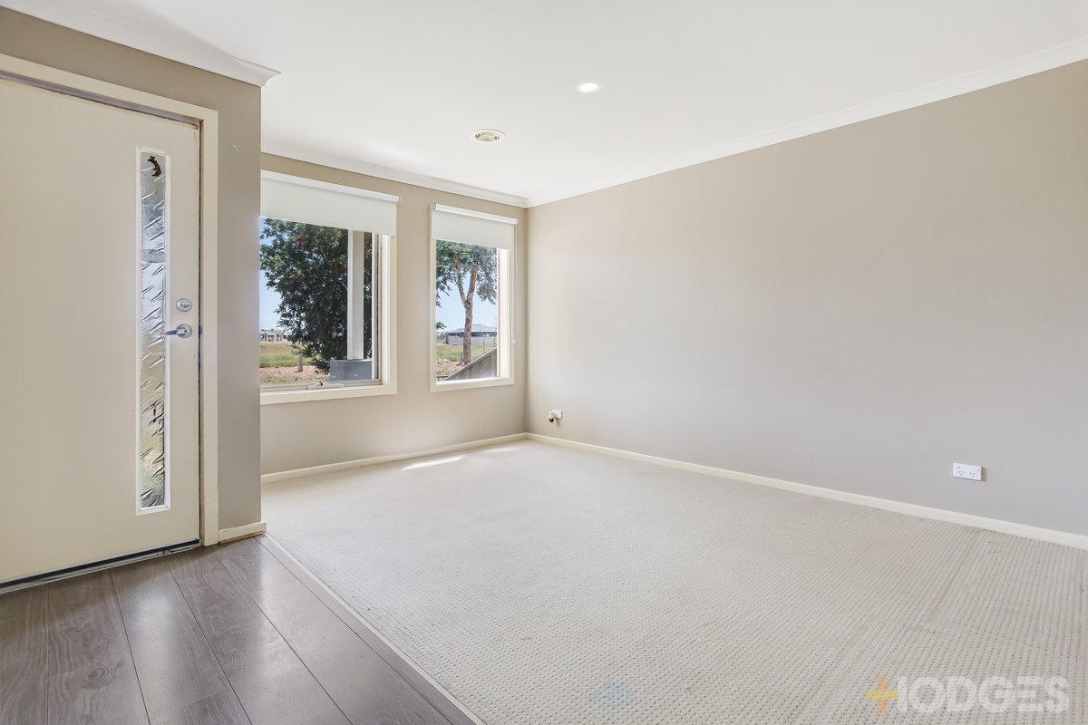 32 Pillar Road Wyndham Vale - Residential for sale