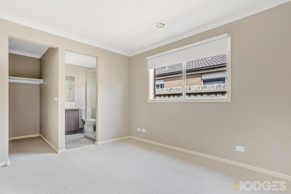 32 Pillar Road Wyndham Vale - Residential for sale