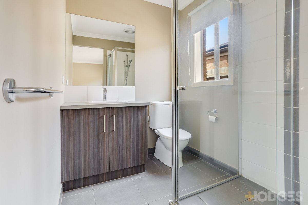 32 Pillar Road Wyndham Vale - Residential for sale