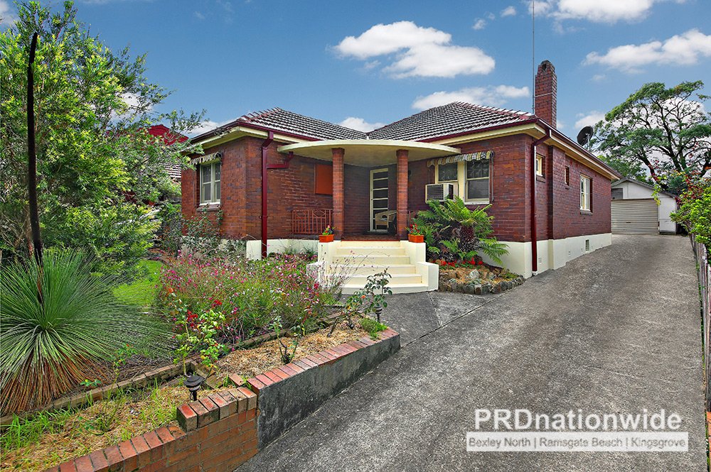32 St Elmo Parade, KINGSGROVE NSW 2208