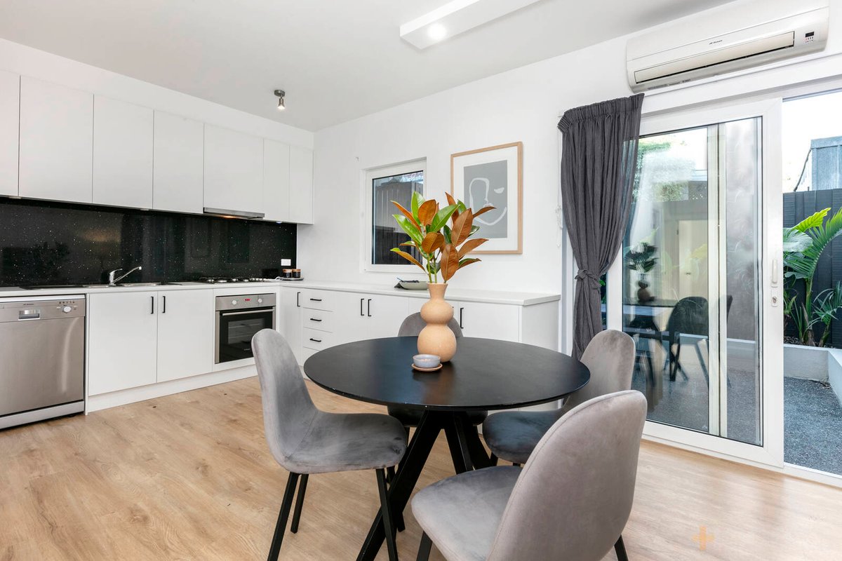 3 / 2 Thistle Grove Highett - Residential for sale