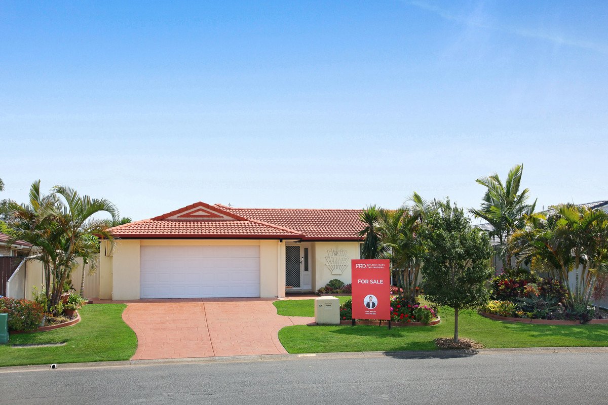 32 Warbler Parade, Varsity Lakes QLD 4227