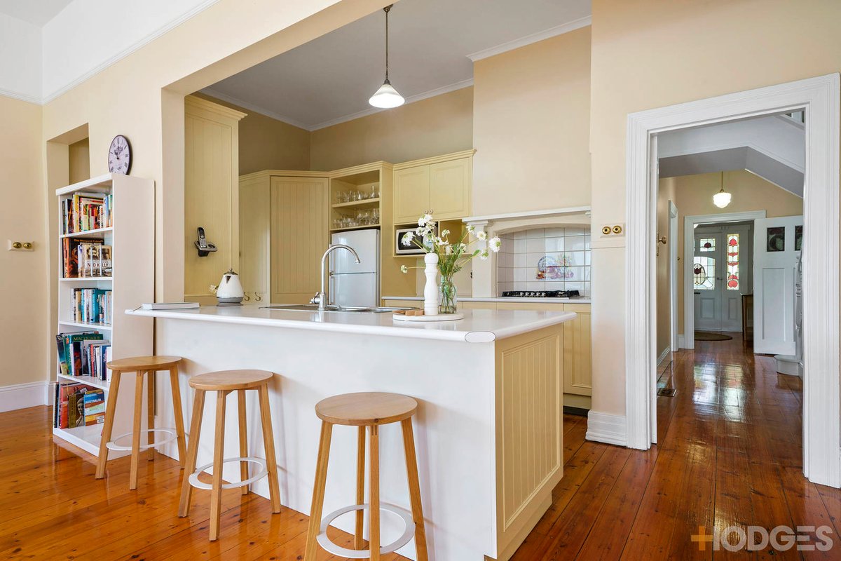 32 Wimmera Avenue Manifold Heights - Residential for sale