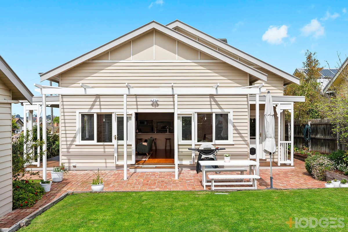32 Wimmera Avenue Manifold Heights - Residential for sale