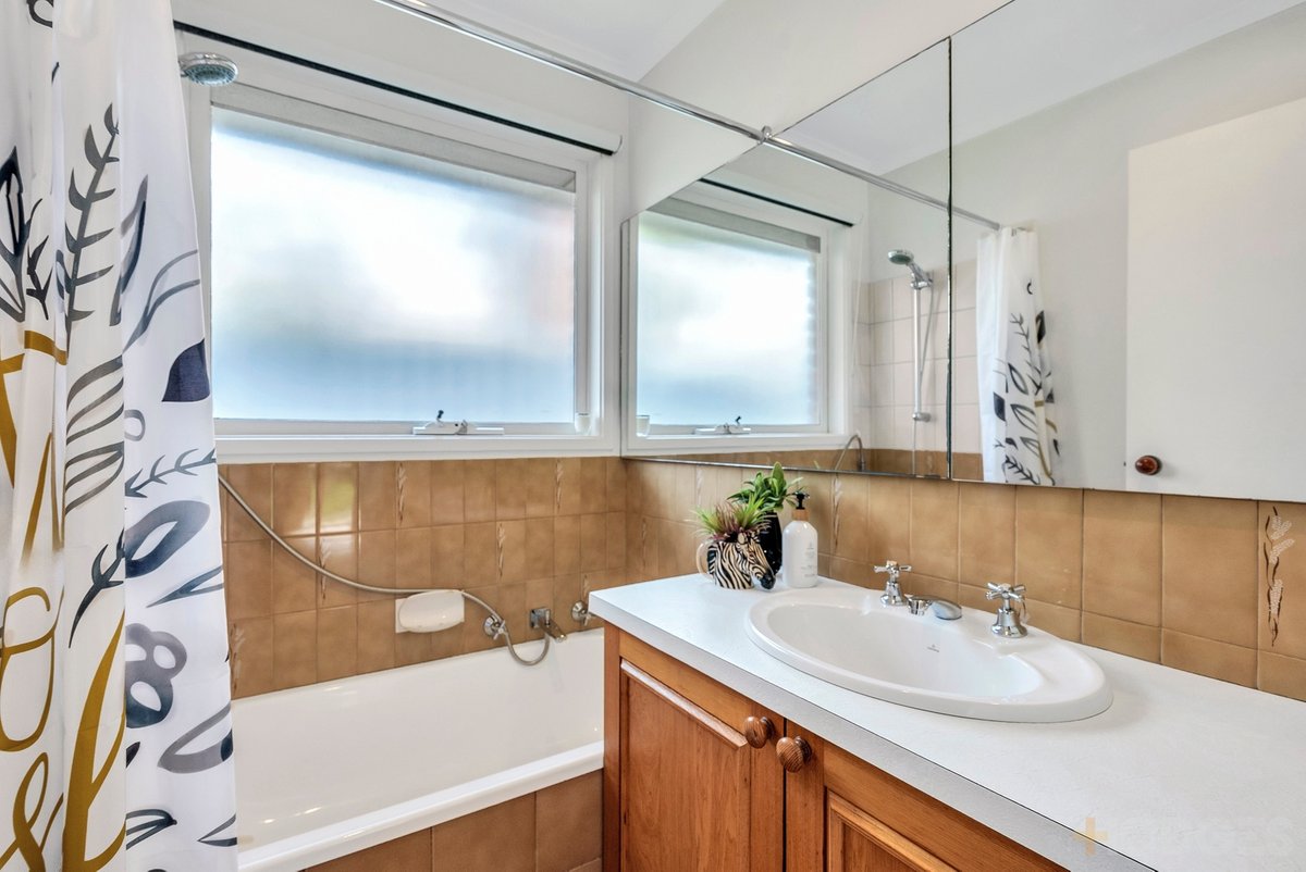 3 / 204-205 Beach Road Mordialloc - Residential for sale