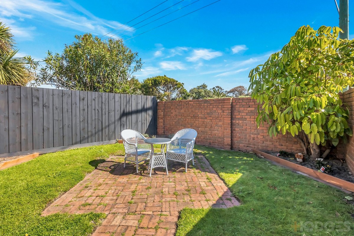 3 / 204-205 Beach Road Mordialloc - Residential for sale
