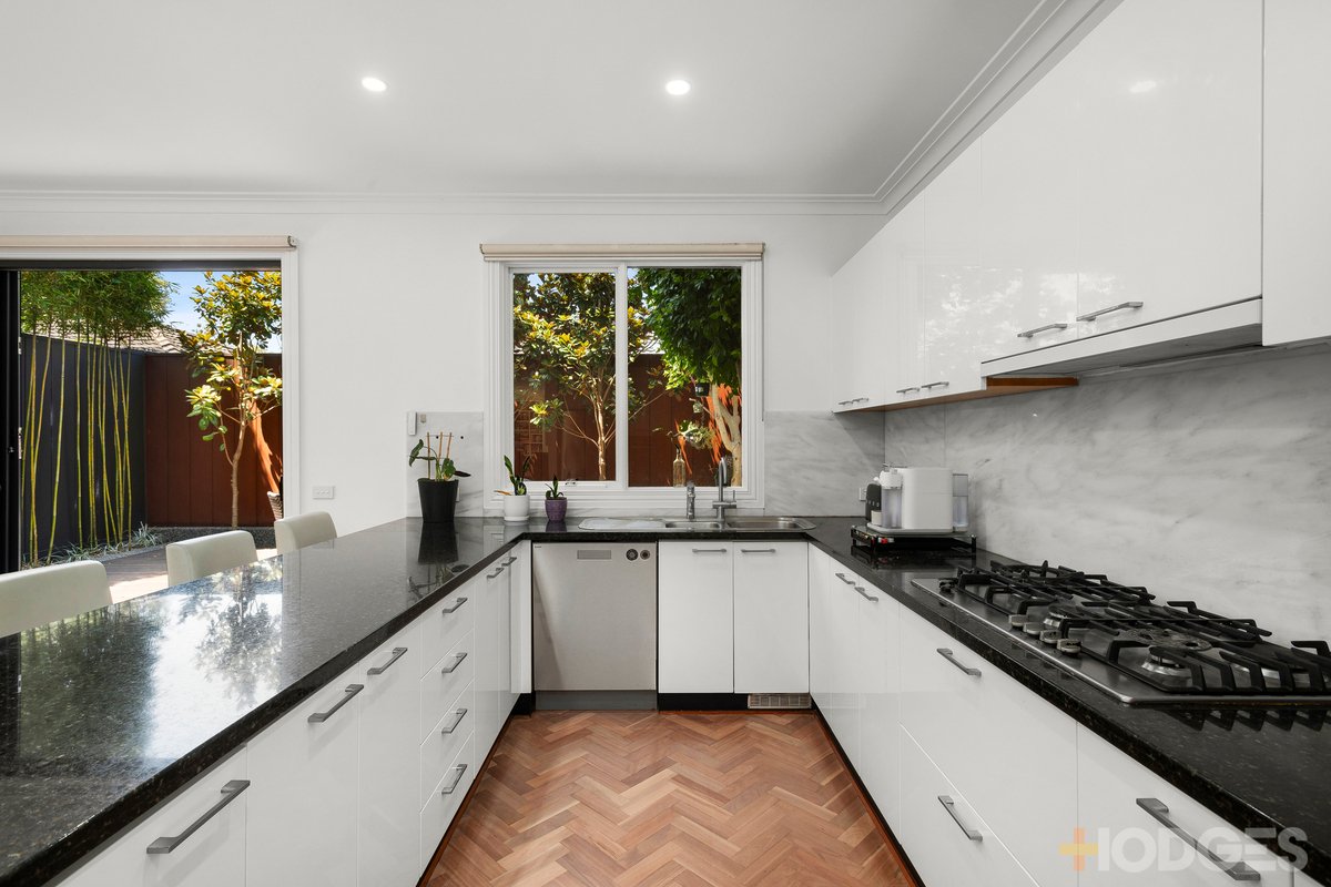 3 / 21 Ebden Avenue Black Rock - Residential for sale