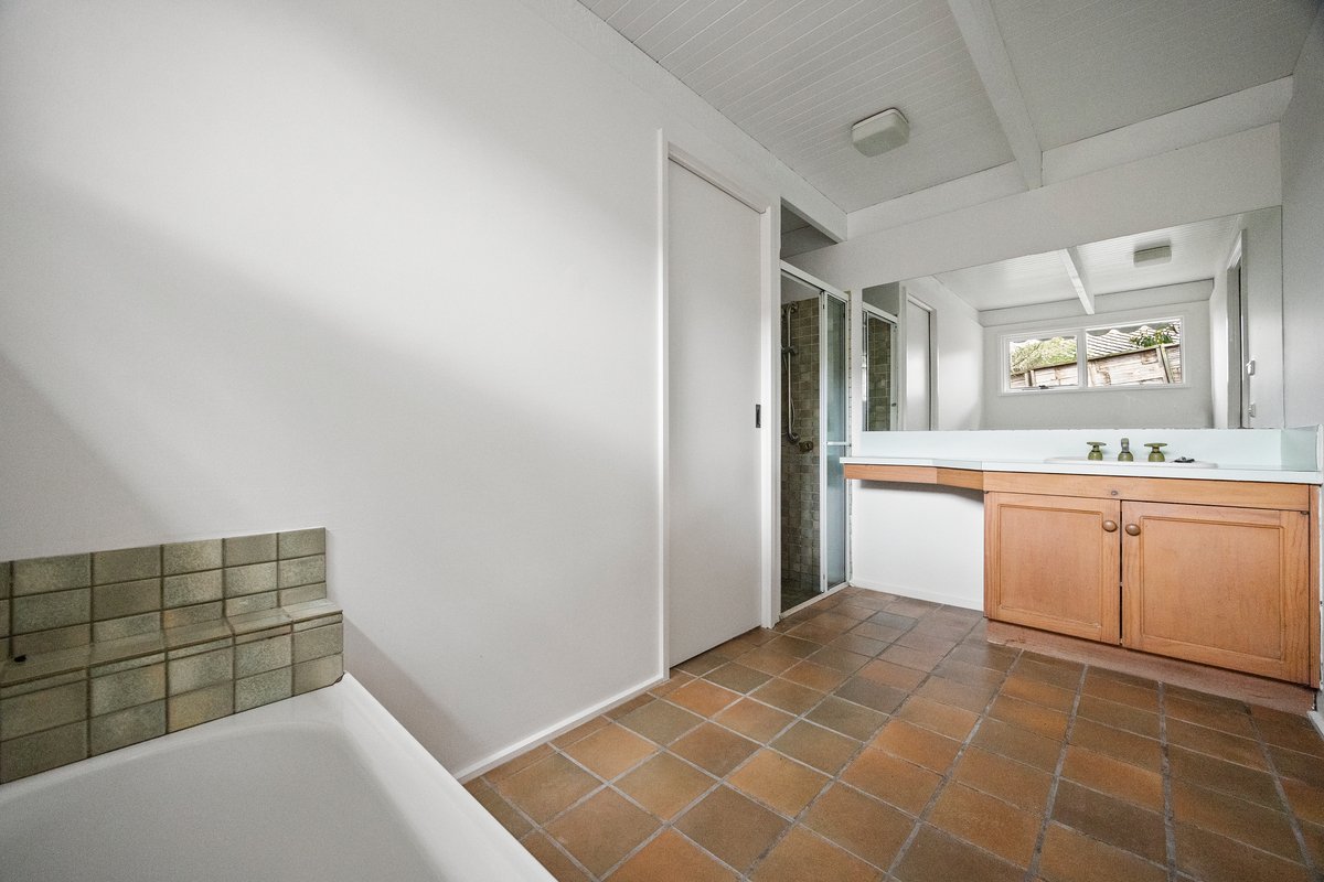 322 Eastbourne Road ROSEBUD - Residential for sale