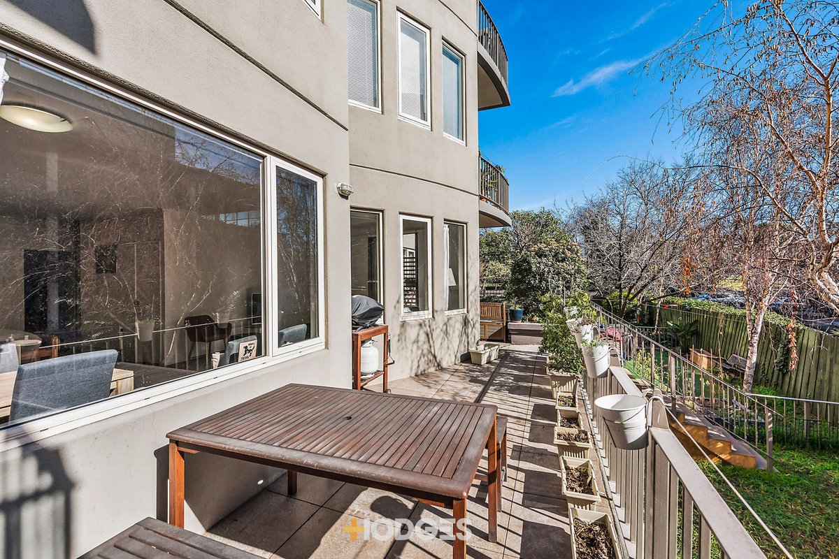 3/23 Queens Road Melbourne - Residential for sale