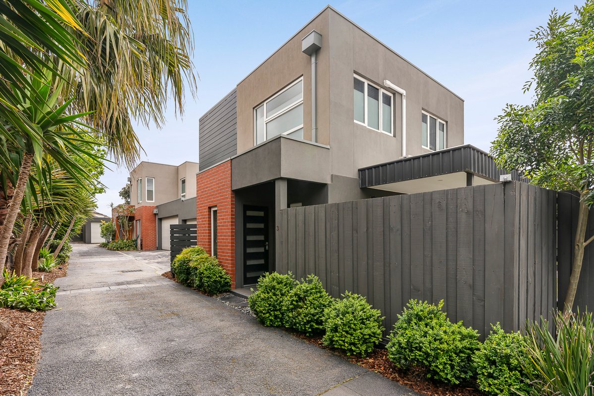 3 / 29 Plummer Road Mentone - 3 bedroom property