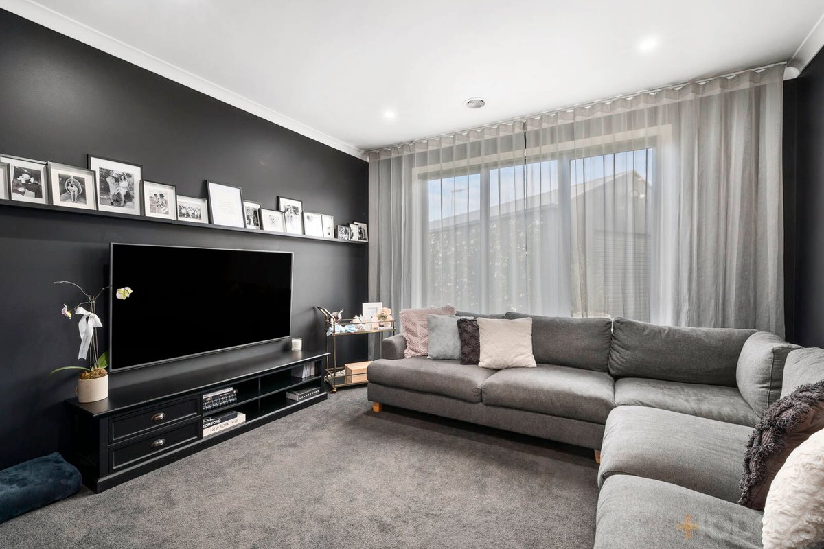 33 Brolga Way Lara - Residential for sale