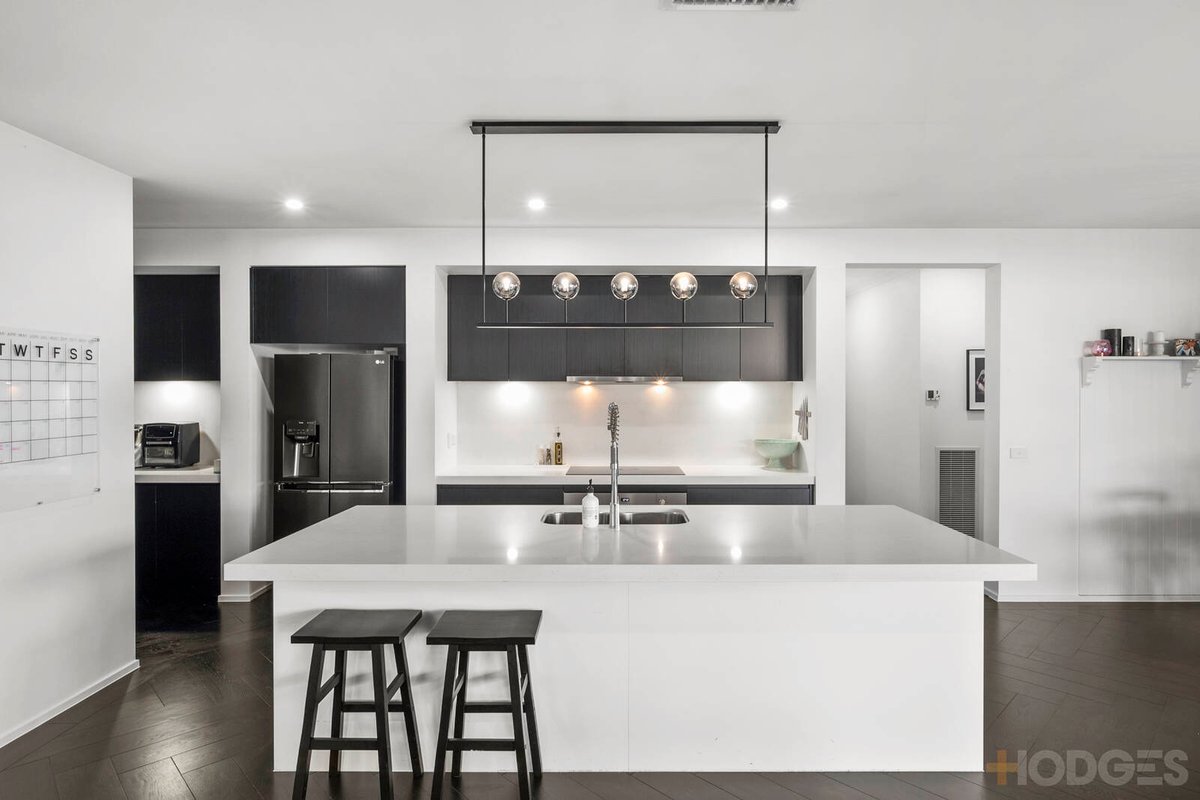 33 Brolga Way Lara - Residential for sale