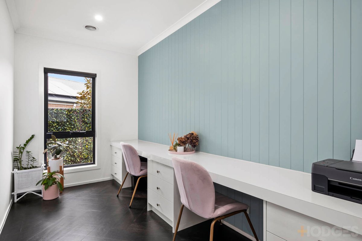 33 Brolga Way Lara - Residential for sale