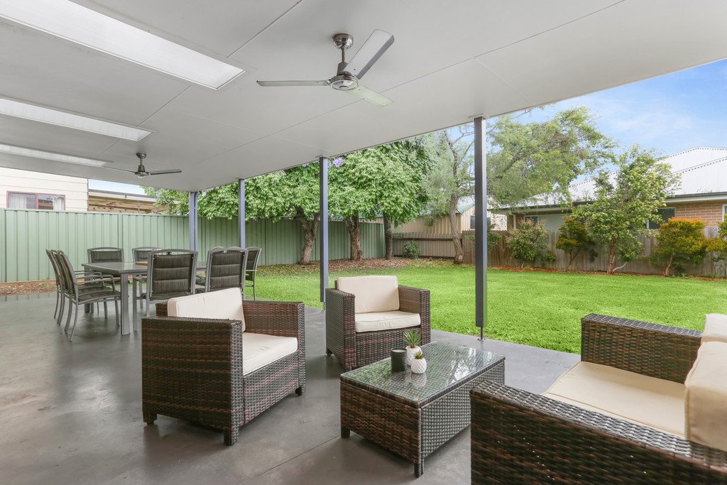33 Cawdell Drive, ALBION PARK NSW 2527