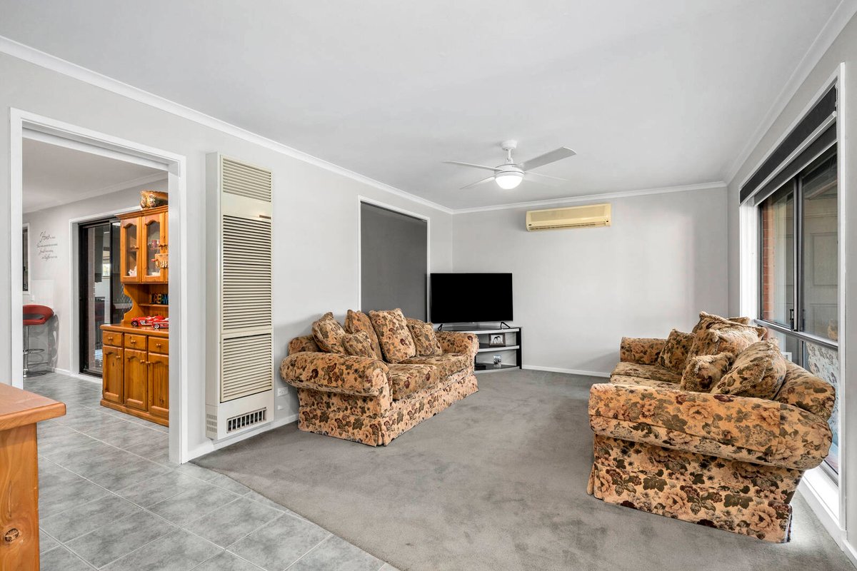 33 Coleraine Crescent Corio - Residential for sale
