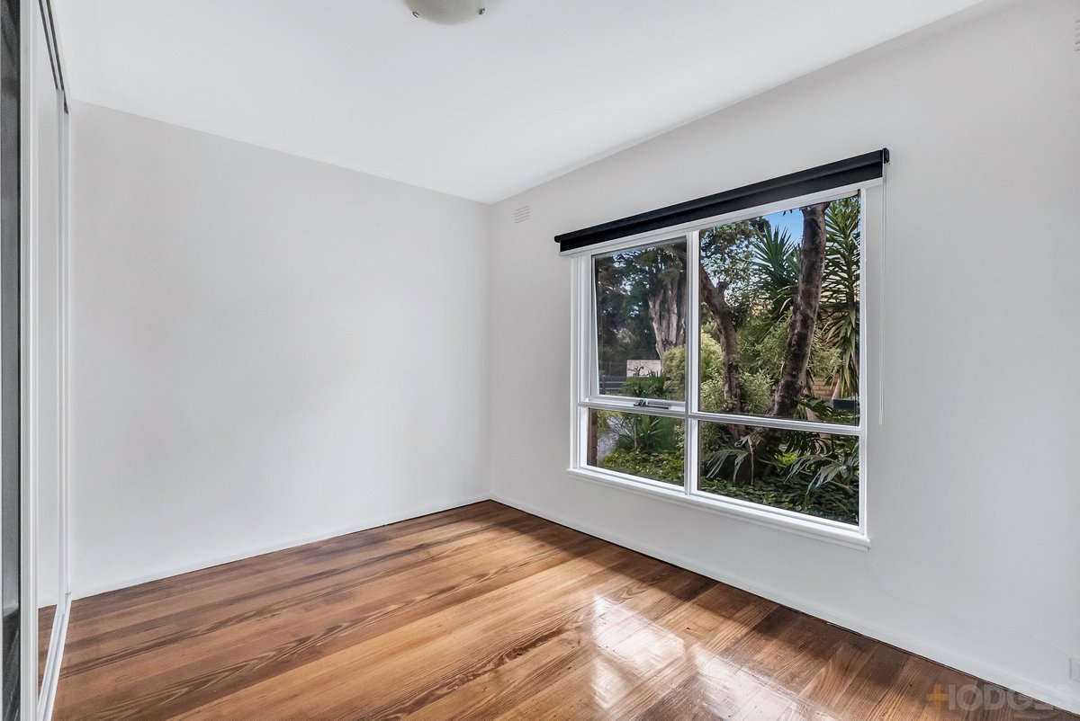 3 / 3 David Court Cheltenham - Residential for sale