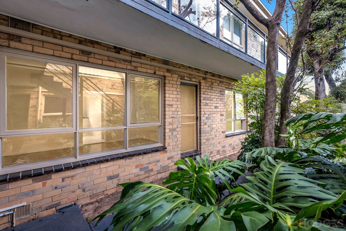 3 / 3 David Court Cheltenham - Residential for sale