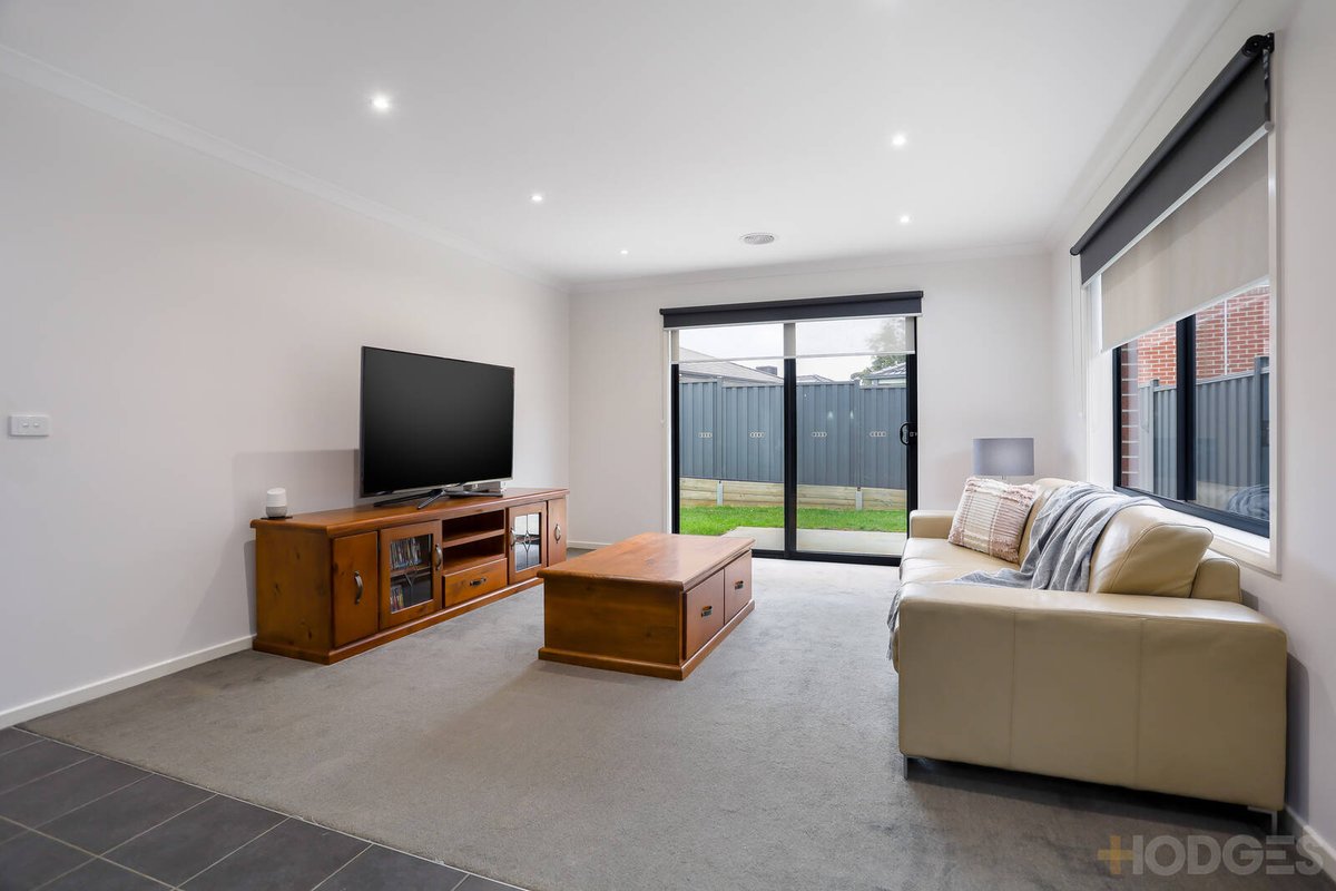 33 Firecrest Road Manor Lakes - Residential for sale